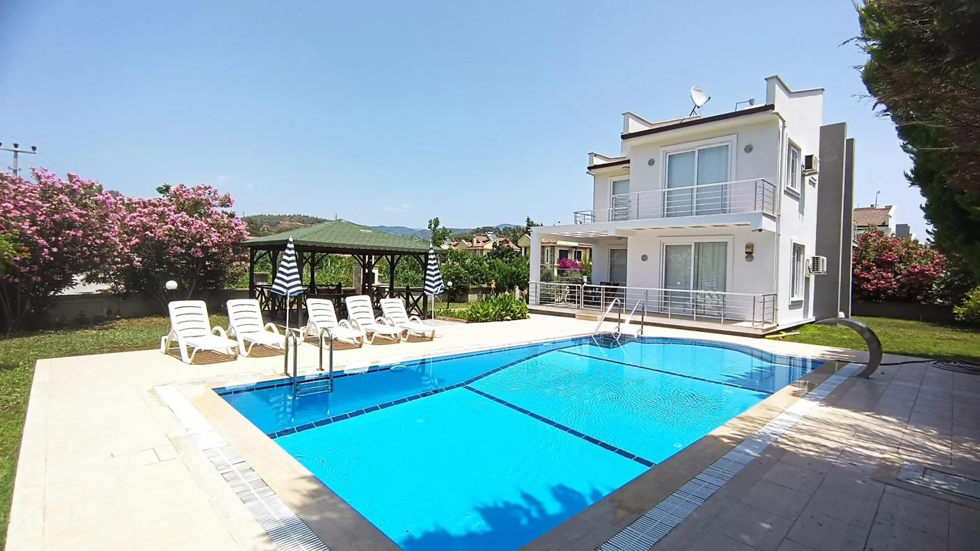 Lighthouse Tulip Villas Fethiye 0*,